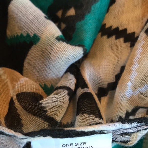 Wrap - Picture 5 of 5